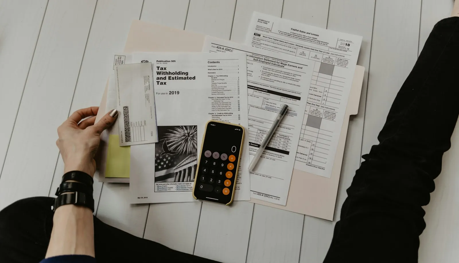 Calculating customer support automation cost savings with a calculator and financial charts